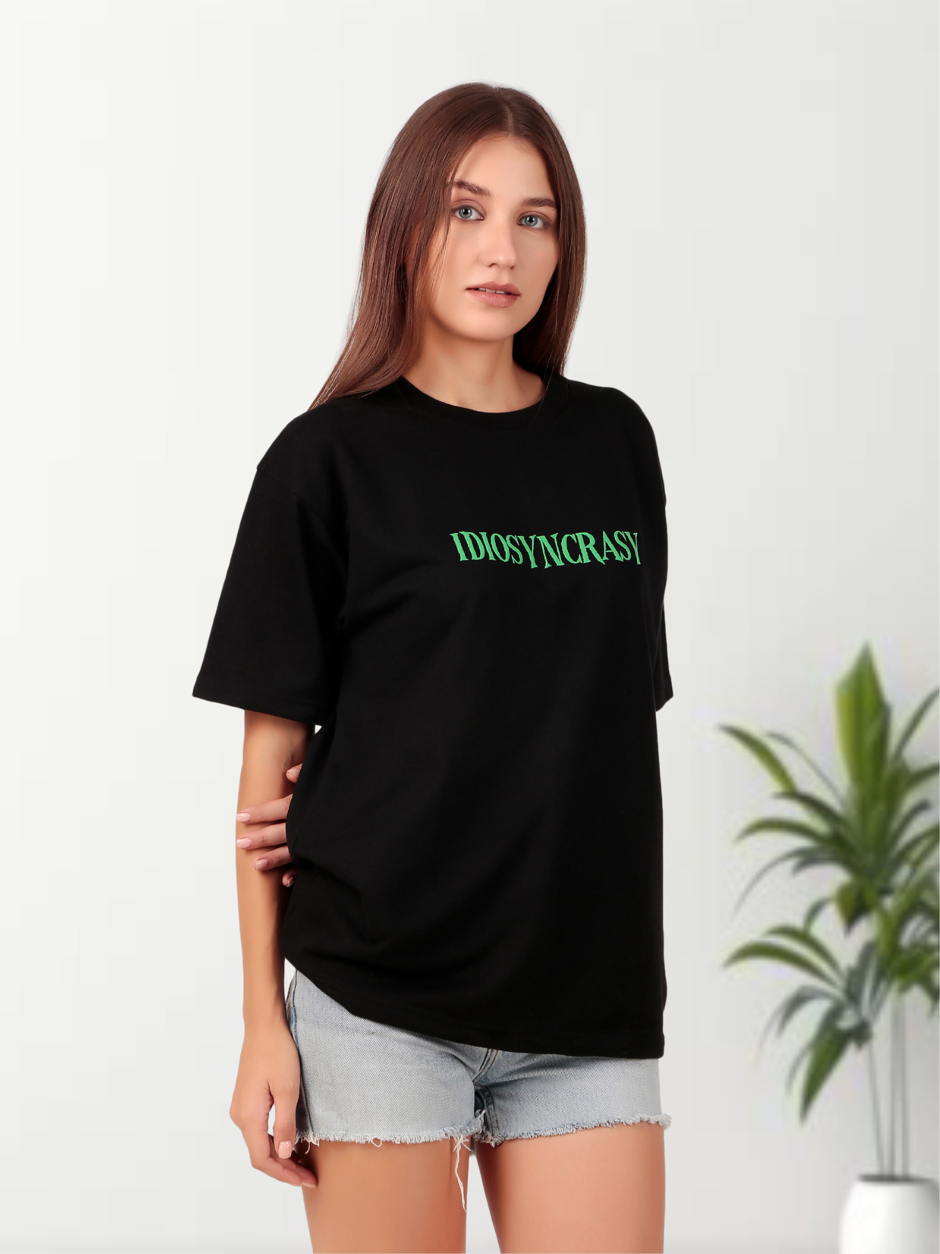 ODDITY OF PERSONALITY: BLACK (WOMEN)