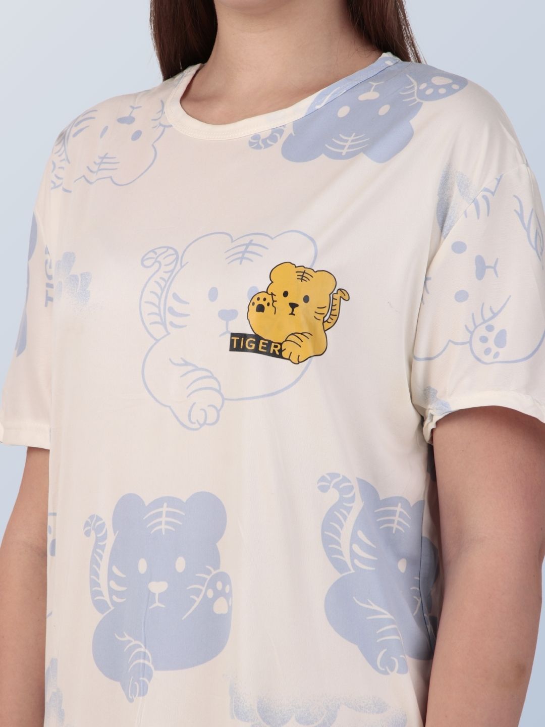 White Blue Tiger Nightsuit