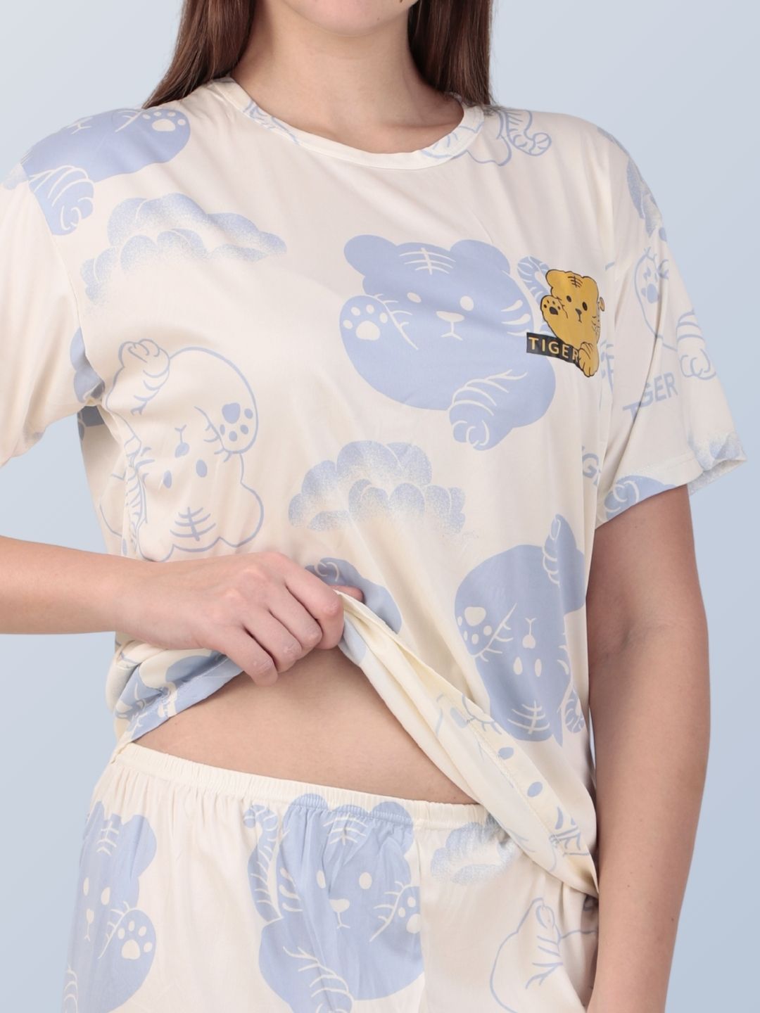 White Blue Tiger Nightsuit