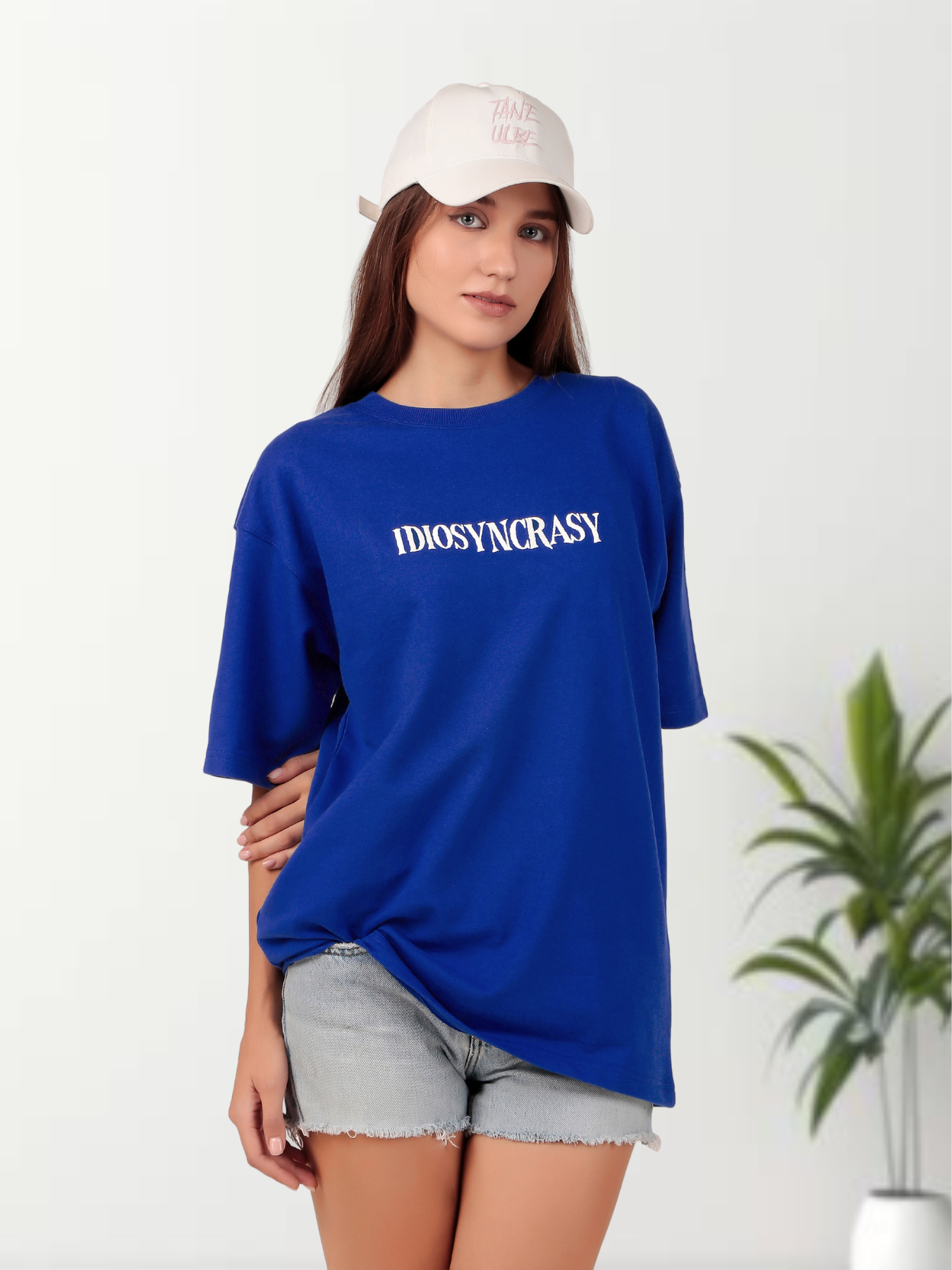 ODDITY OF PERSONALITY: BLU (WOMEN)