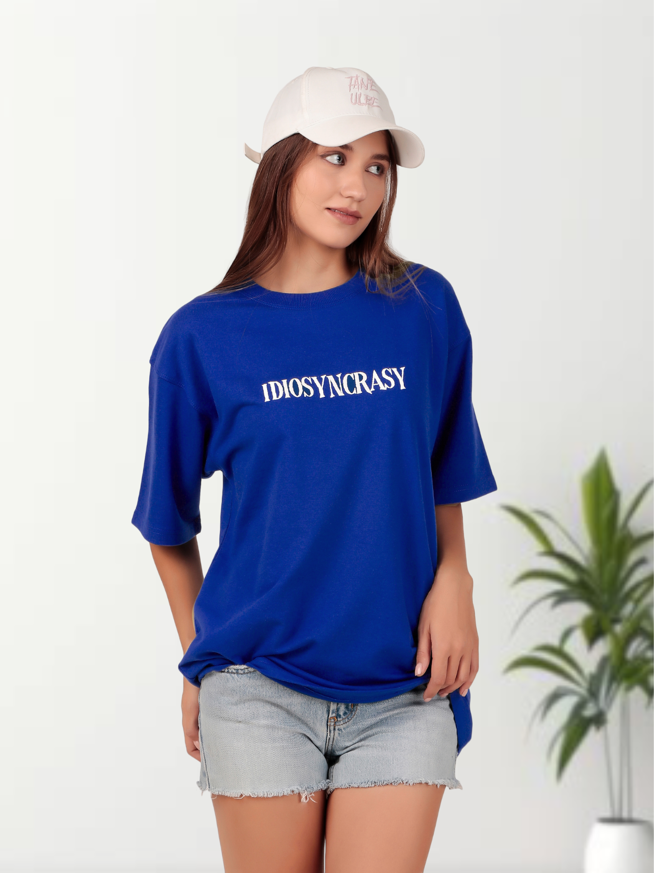 ODDITY OF PERSONALITY: BLU (WOMEN)